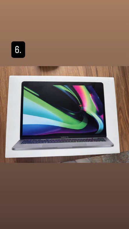 Фигурки, термос, термокружка, футболки, коробка от MacBook 4