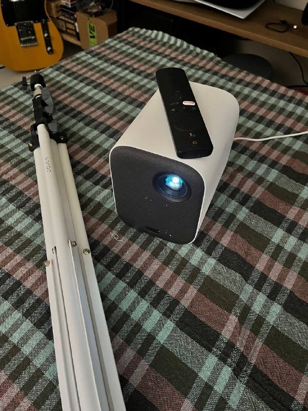 Xiaomi Mi Smart Projector 2