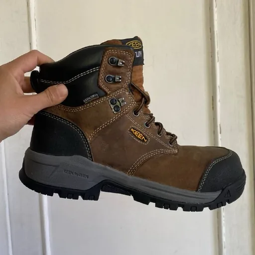 Ботинки KEEN 38,5