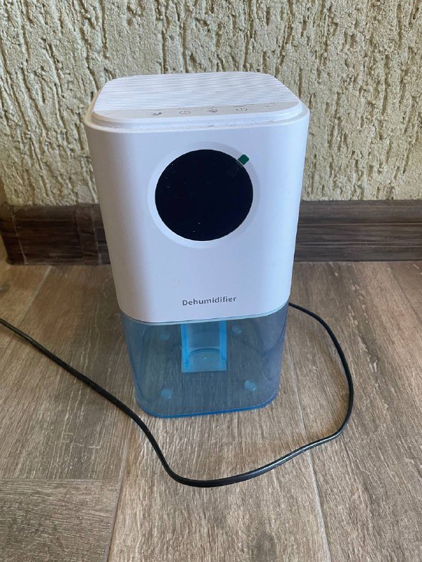 Осушитель воздуха с резервуаром 1 литр и RGB подсветкой