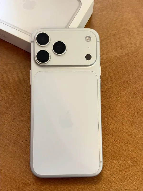IPhone 17 pro max Silver 256 GB 1