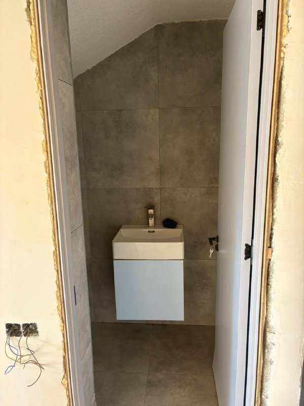 Коммерческое помещение под офис, клинику, магазин 6