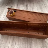 Земля, горшки, брезент 3