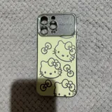 Чехлы для iPhone 16 Pro Max 9