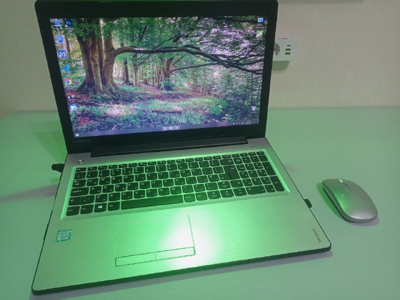Ноутбук Lenovo 310-15ISK с аксессуарами