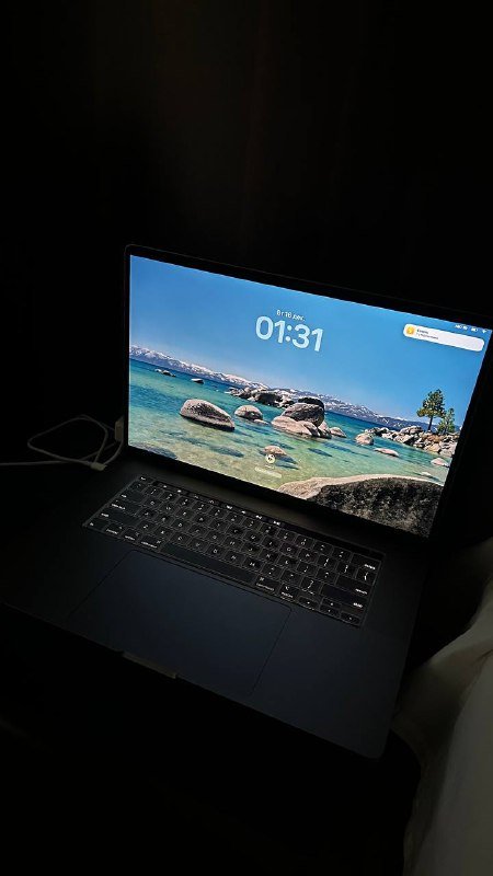 MacBook Pro i9 16 дюймов 16 ОЗУ 1 ТБ