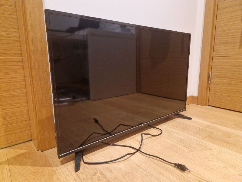 Телевизор FOX 42DLE662 43 дюйма