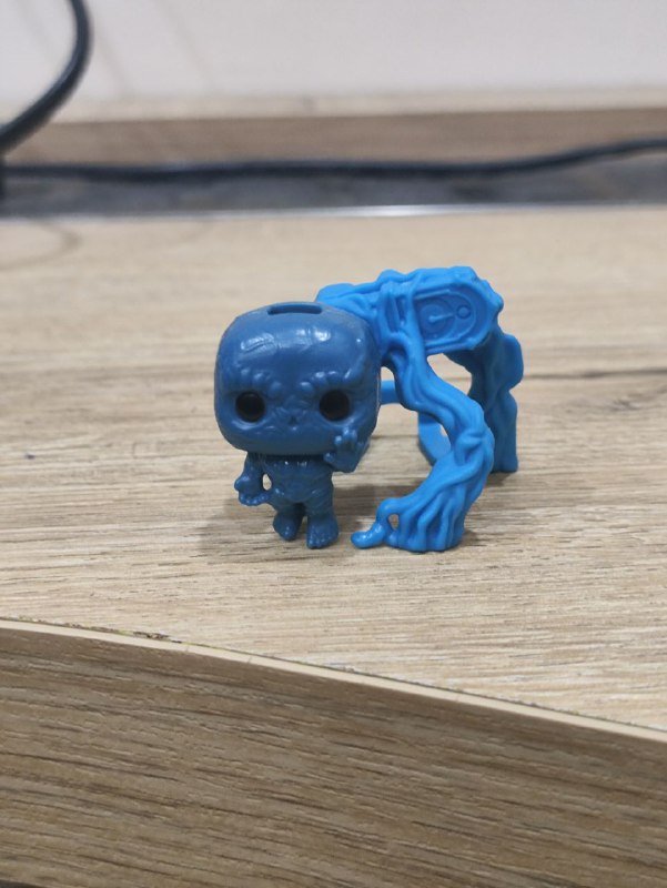 Фигурки Киндер Очень странные дела 4