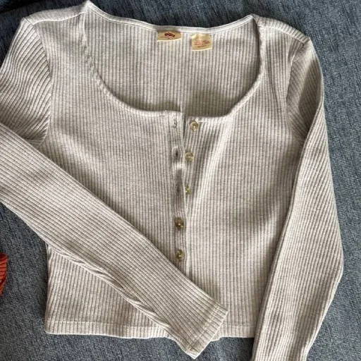 Levi’s женские кофты