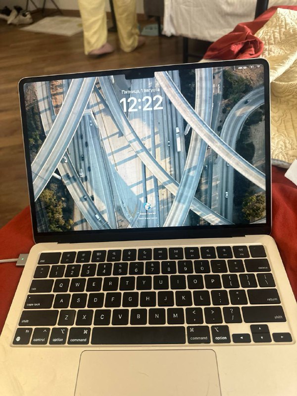 MacBook Air M2 2022 8ГБ оперативной памяти