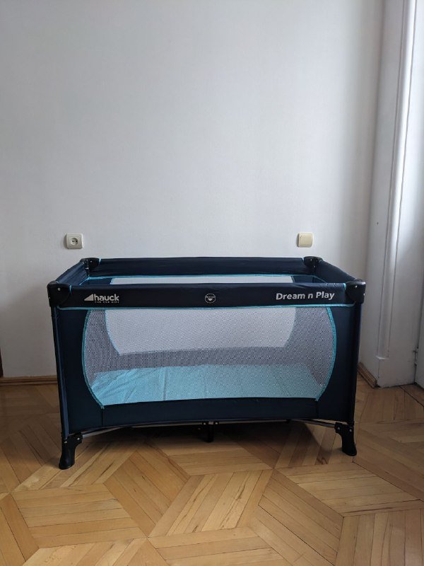 Кроватка детская складная с матрасом и чехлом