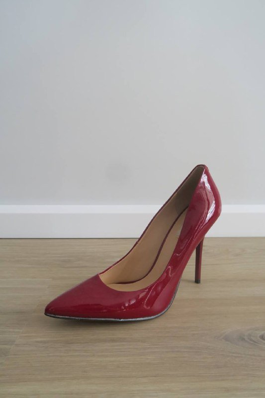 Красные лакированные туфли-лодочки Guess, размер 39 2