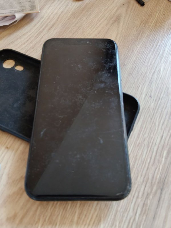 Пять телефонов xiaomi и айфон, настольная игра Seven Wonders 7