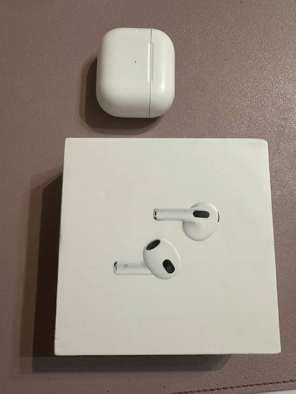 AirPods 3 1
