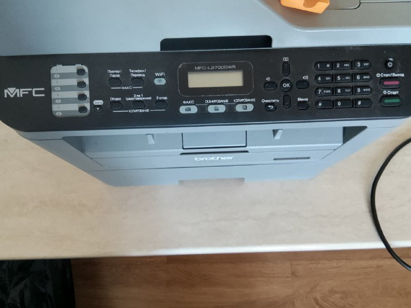 МФУ Brother MFC-L2700DWR 4