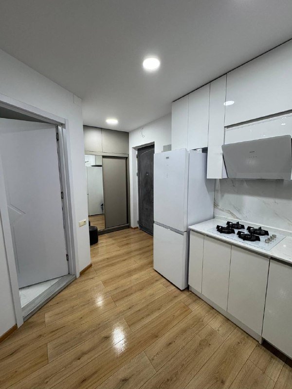 2х комнатная квартира с 1 спальней, аренда на год 3