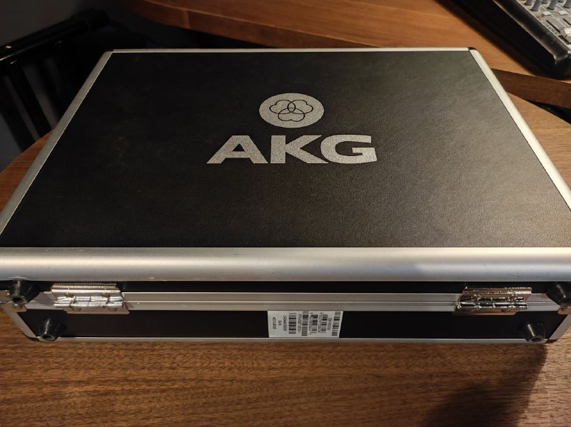 AKG drum set session, drum microphones 2
