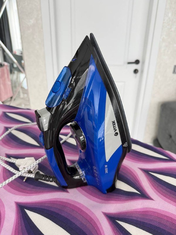 утюг VITEK VT-1268 с самоочисткой и паром