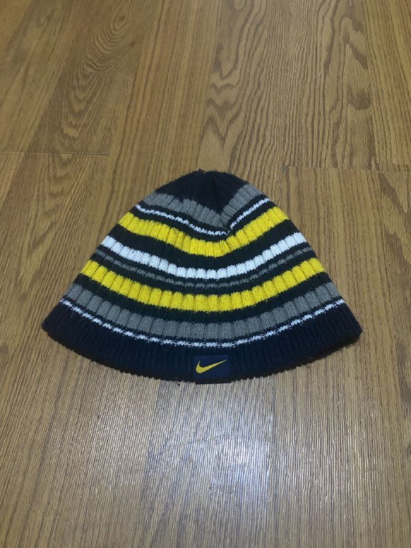 Худи, джинсы, шапки, футболка 9