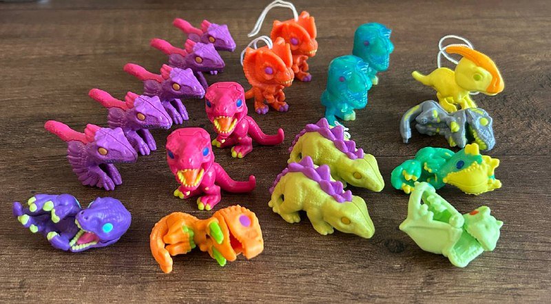 Динозавры из коллекции kinder joy jurassic