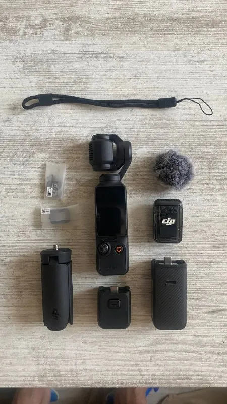 DJI Osmo Pocket 3 Pro Creator Combo 1
