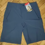 Дождевик, кросовки, шорты, футболка 3