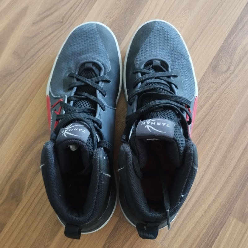 Баскетбольные кроссовки Tarmak 40 размер 4