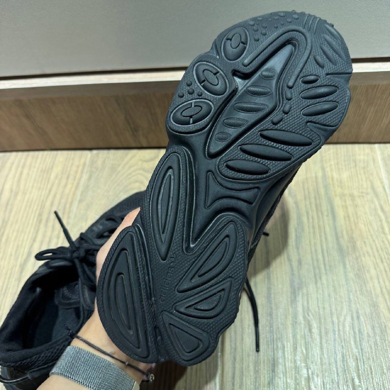 Унисекс кроссовки adidas размер 39 1/3 3