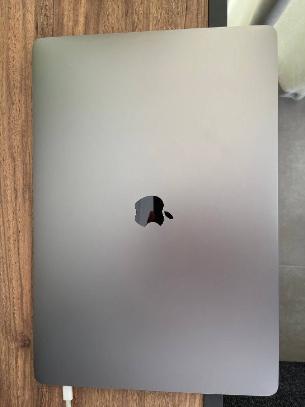 MacBook Pro 2019 16'' i7 16/512 6