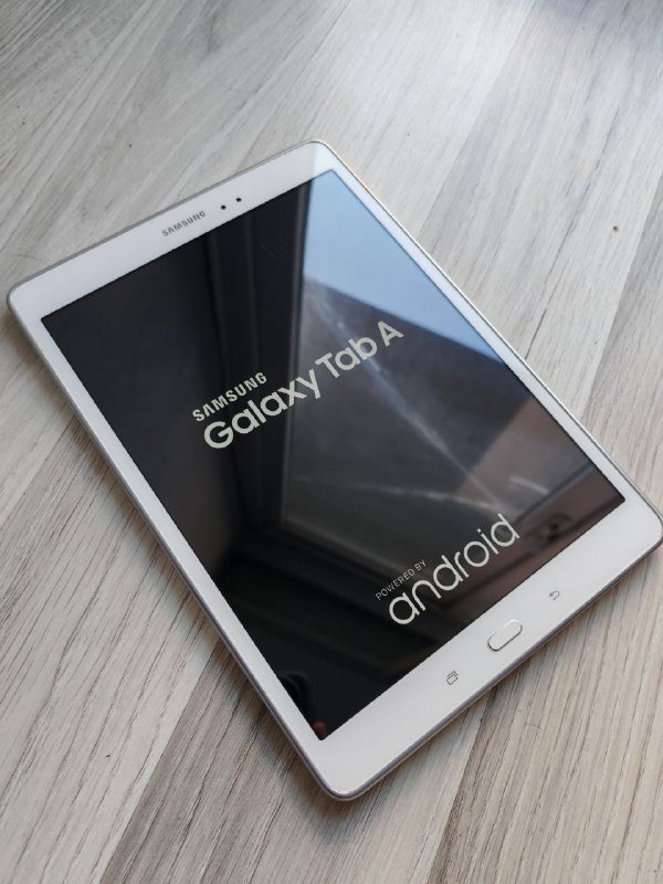 Планшет Samsung Tab A7 2014-2015 с чехлом и зарядкой 2