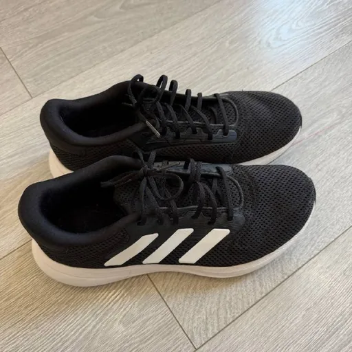 Кроссовки Adidas
