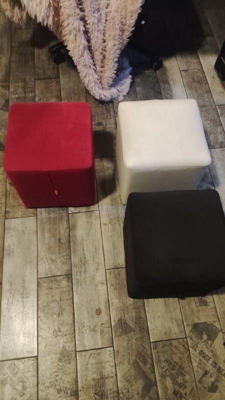3 пуфа черный, красный и белый