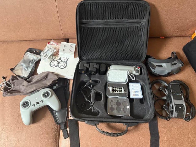 DJI AVATA, DJI GOGGLES 2, FPV Remote Controller and Accessories 4