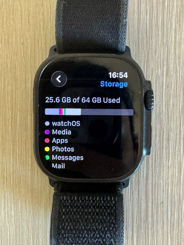Apple Watch Ultra 2 9