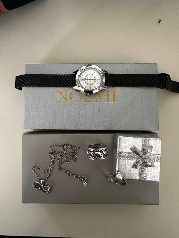 Серьги на продажу, серебряные кольца, цепочка, масло Nuxe, топы, шорты, платья 2