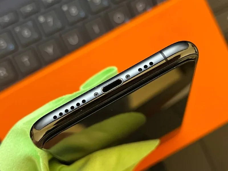 iPhone 11 Pro 64GB 7