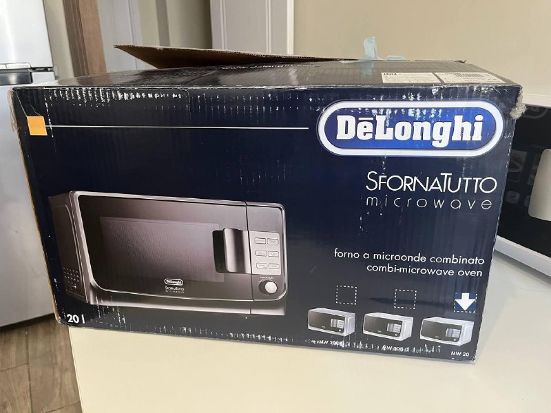 Микроволновка Delonghi MW20 5