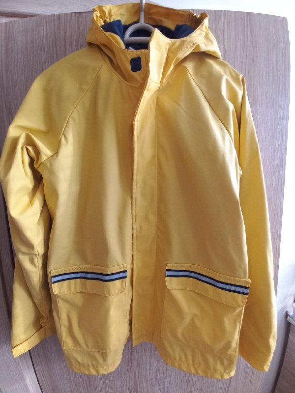 Куртка, кофты, свитер, штаны, пиджак, тапки пляжные