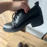 ქალის ფეხსაცმელი 2