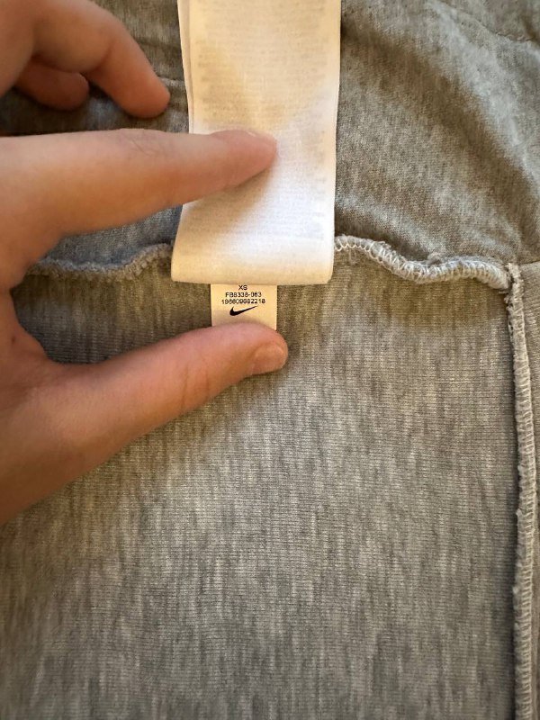 Tech fleece zip up hoodie XS, Burberry puffer M 6