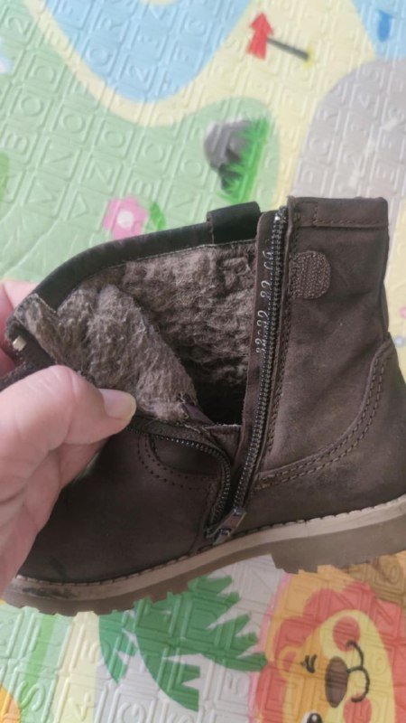 Зимние ботинки и резиновые тапочки для девочки 3