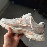 Женские кроссовки Nike V5 RNR 1