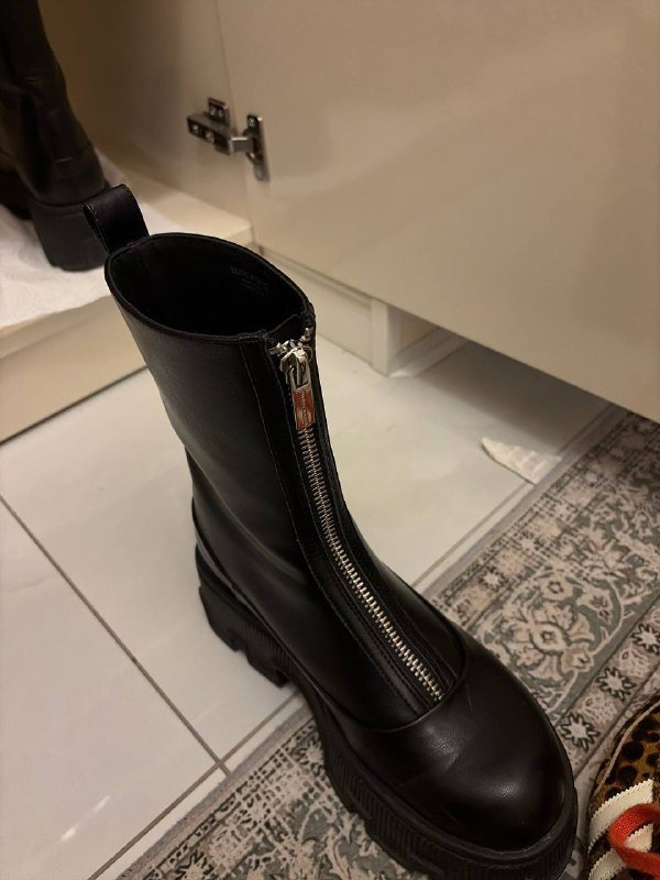 Ботинки Charles & Keith размер 41 3