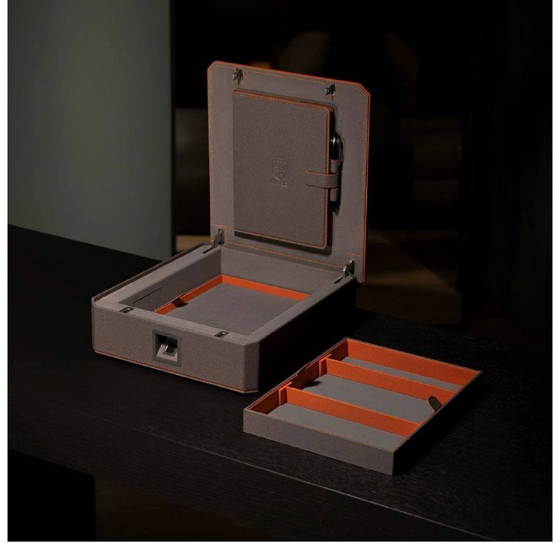 мини сейф Bork 811 2