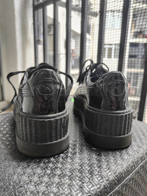 Женские осенние ботинки Puma×Rihanna 37 размер лаковая кожа 4