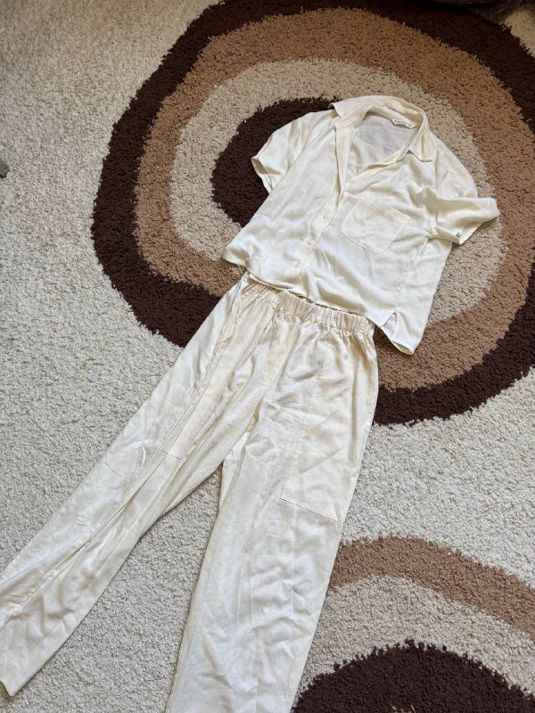 Платье длинное Zara, топ Zara, платье Bershka, брюки DUB, рубашка, леггинсы Lime 4