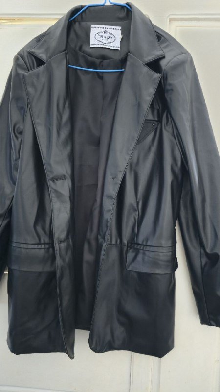 Пиджак новый кожзам размер М