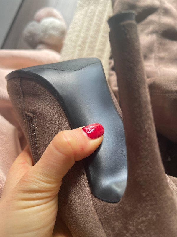 Демисезонные женские сапоги 39 размера