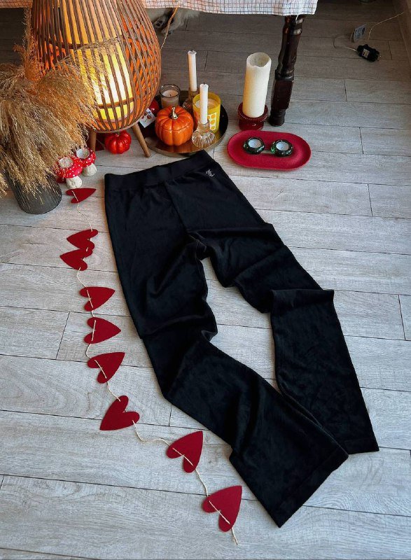 Черные плюшевые штаны Juicy клеш со стразами, размер S