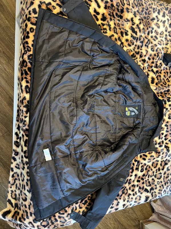 Демисезонная куртка, кроссовки, оригинальная обувь 3